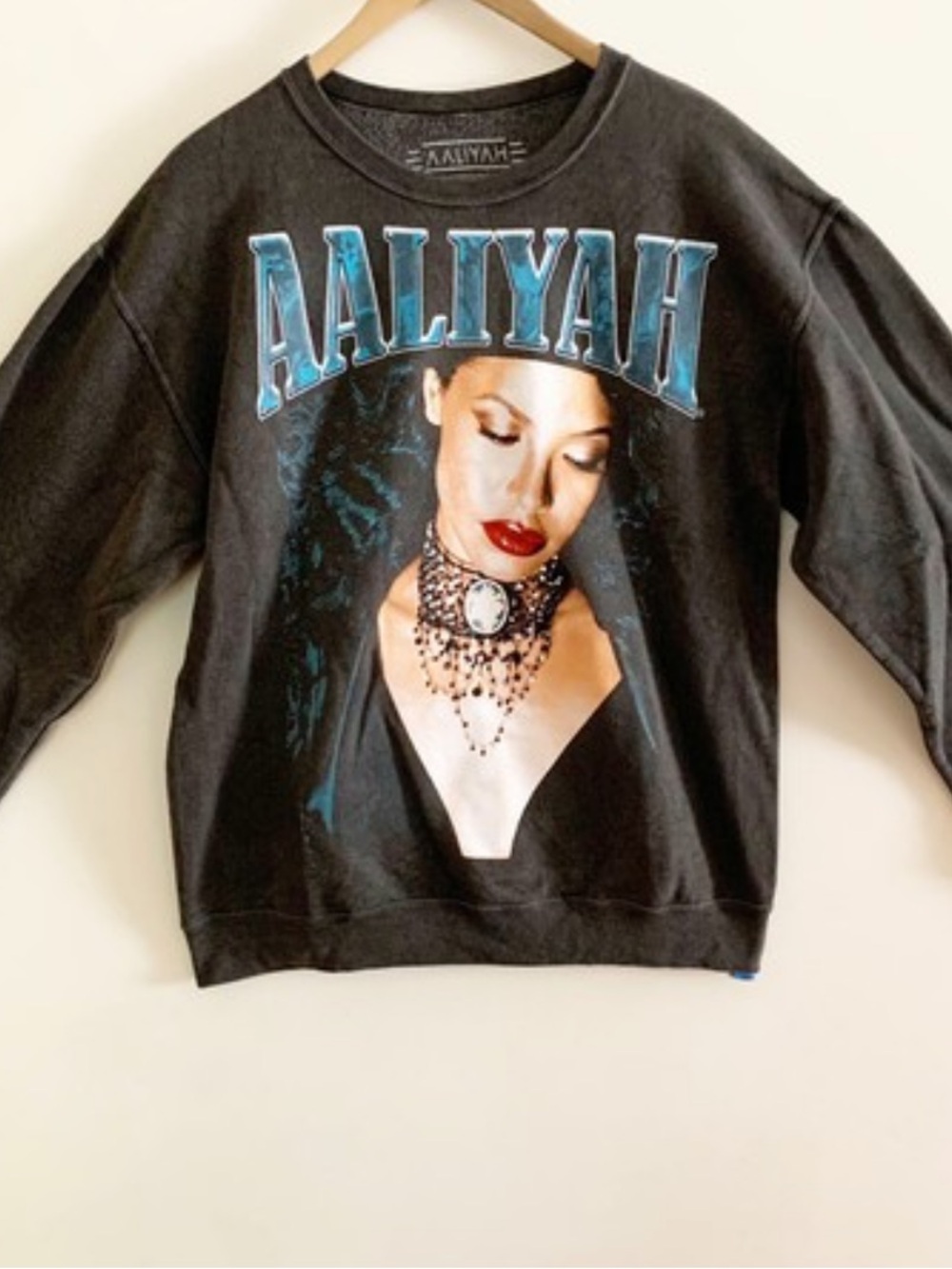 Aaliyah Washed Gray Crew Neck Sweatshirt M